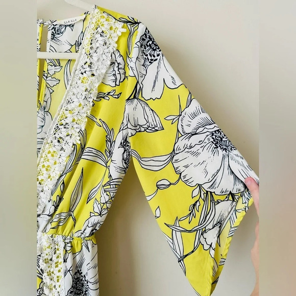 Illa Illa Romper - Size Small - Picture 7 of 11